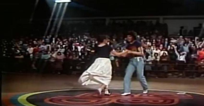 Baila Domingo (1981)