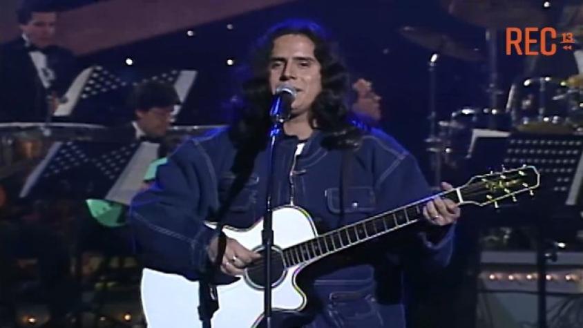 Pablo Herrera interpreta "Te Prometo" (Festival OTI 1995)