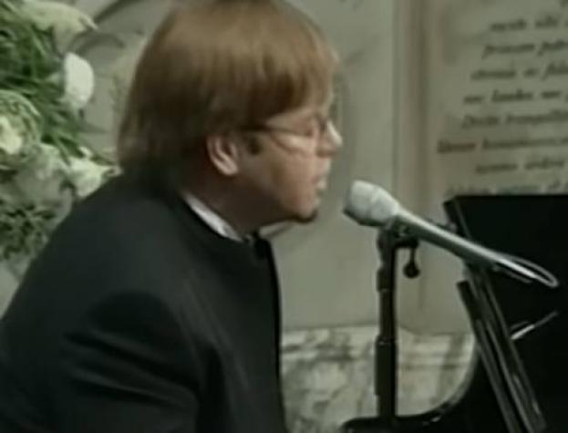 Elton John dedicó especial canción a Diana de Gales, Lady Di, en su funeral