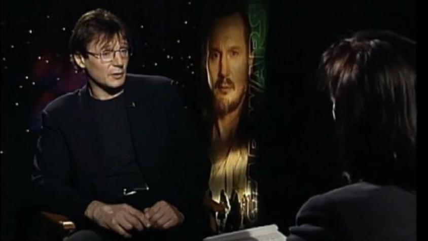 Para celebrar "Star Wars Day": Así lucía Liam Neeson antes del estreno de "La amenaza fantasma"