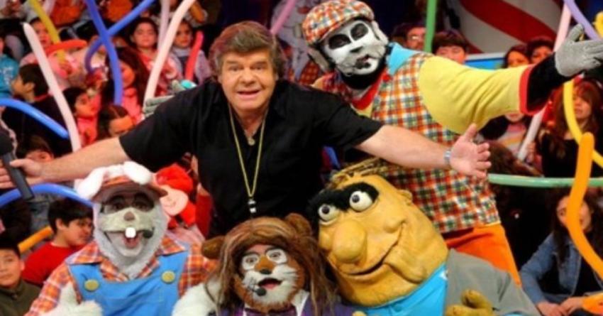 Chirique, el abuelo que viajó desde Punta Arenas para visitar el set de Cachureos en 1998: “Mi riqueza son mis nietos”