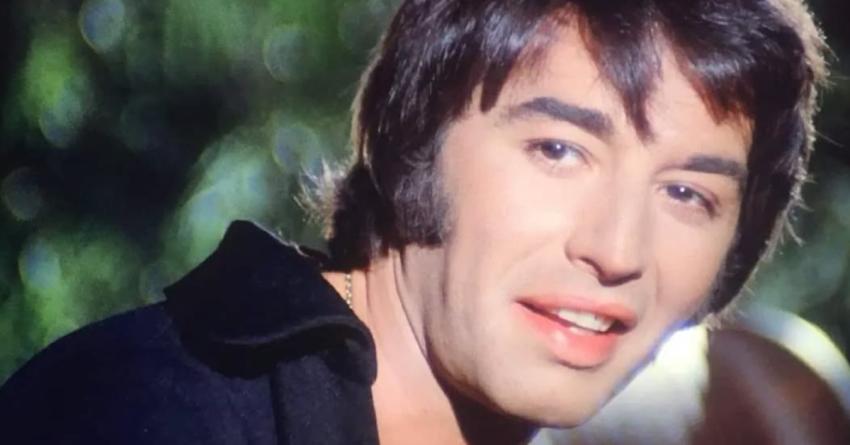 Cuando Sandro encendió al público de Martes 13 con su voz y su carisma