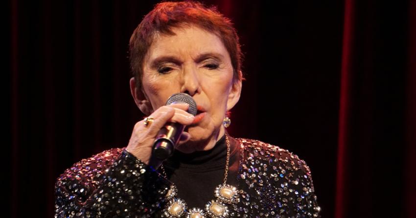 Una noche de recuerdos y emoción: Así fue el paso de Marisa por Sesiones Avivando La Nueva Ola