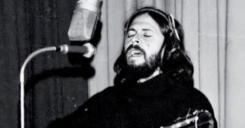 A 23 años de su partida: recordamos la última noche del Gato Alquinta en Viña 2002