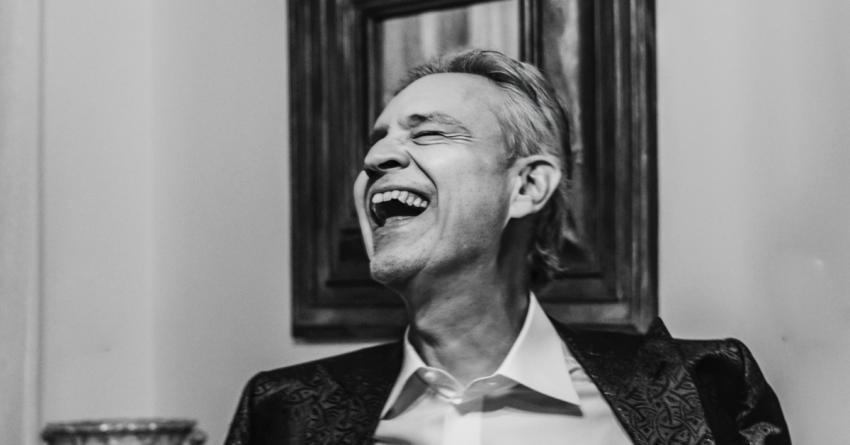 Andrea Bocelli vuelve a Chile: así fue su inolvidable visita a Viva el Lunes en 1998